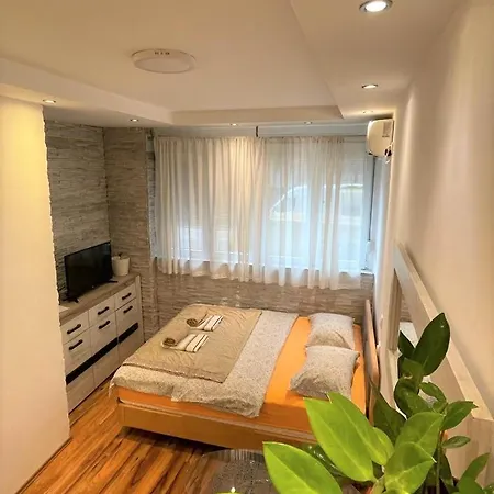 Welcome To Our Easygoing Apartment