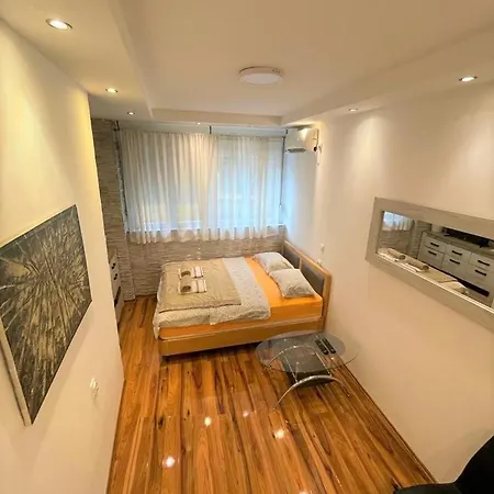 Welcome To Our Easygoing * 贝尔格莱德